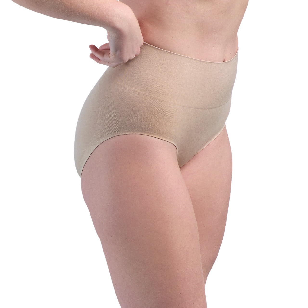 L'eggs- 360 Shape Seamless Fit- Natural Waist Brief